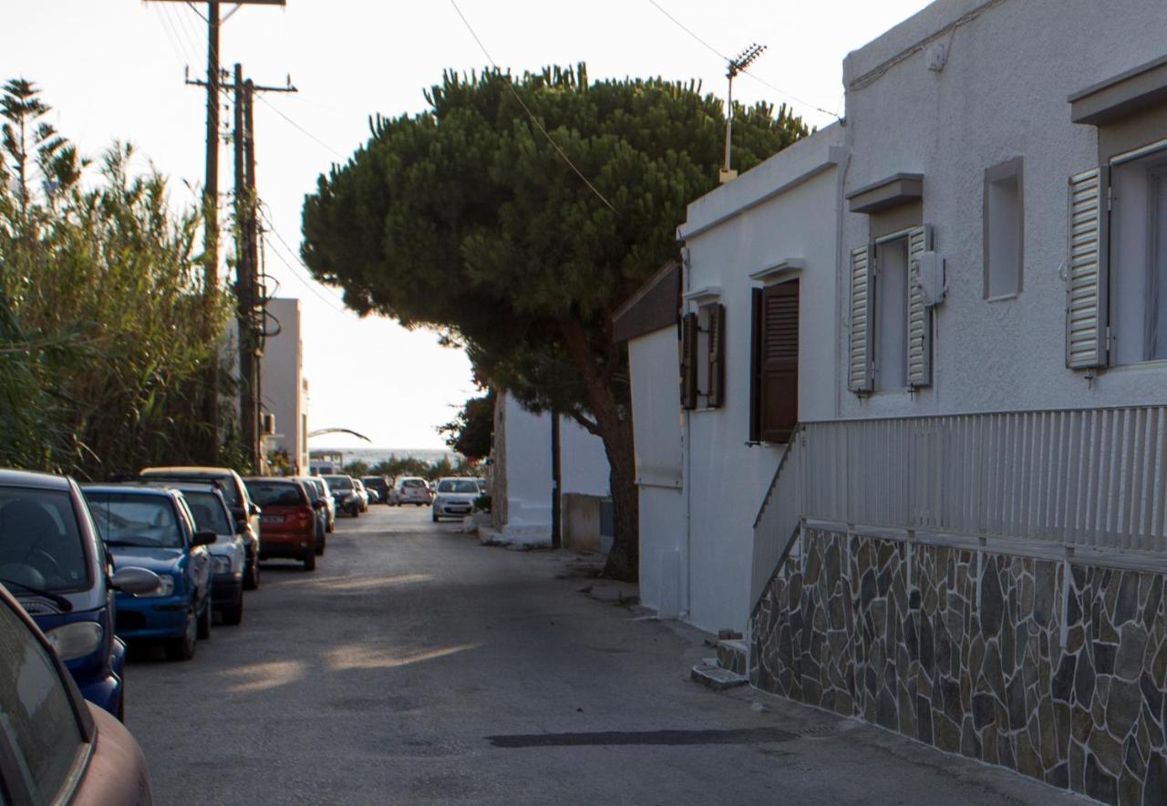 Villa Venerdi Libero à Kini Extérieur photo