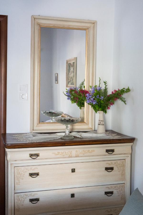 Villa Venerdi Libero à Kini Extérieur photo